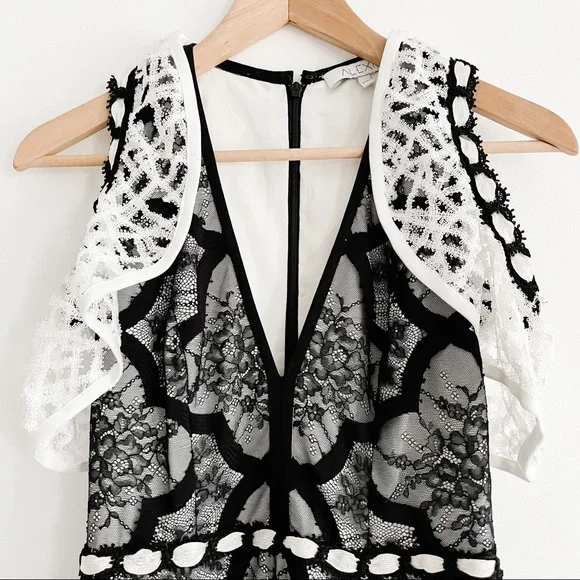 Alexis Emily Black and White Lace Ruffle Cap Sleeve Midi Dress with Side Slit XS - Picture 8 of 16